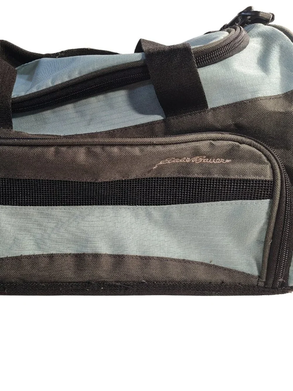Unisex Vintage 90's Light Blue Medium Sized Eddie Bauer Brand Travel Duffle Bag
